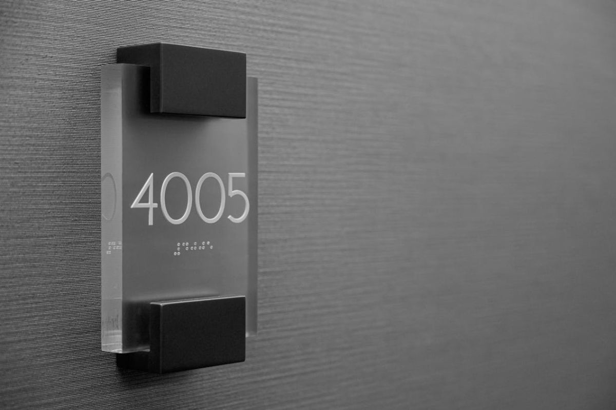 Boost Your Business Appeal With A Sleek Wall Mount Sign Holder - The ...